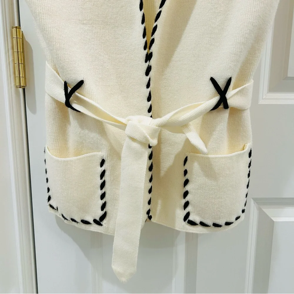 Vintage Cream Knit Cardigan Whipstitch Black Trim Vest Sleeveless